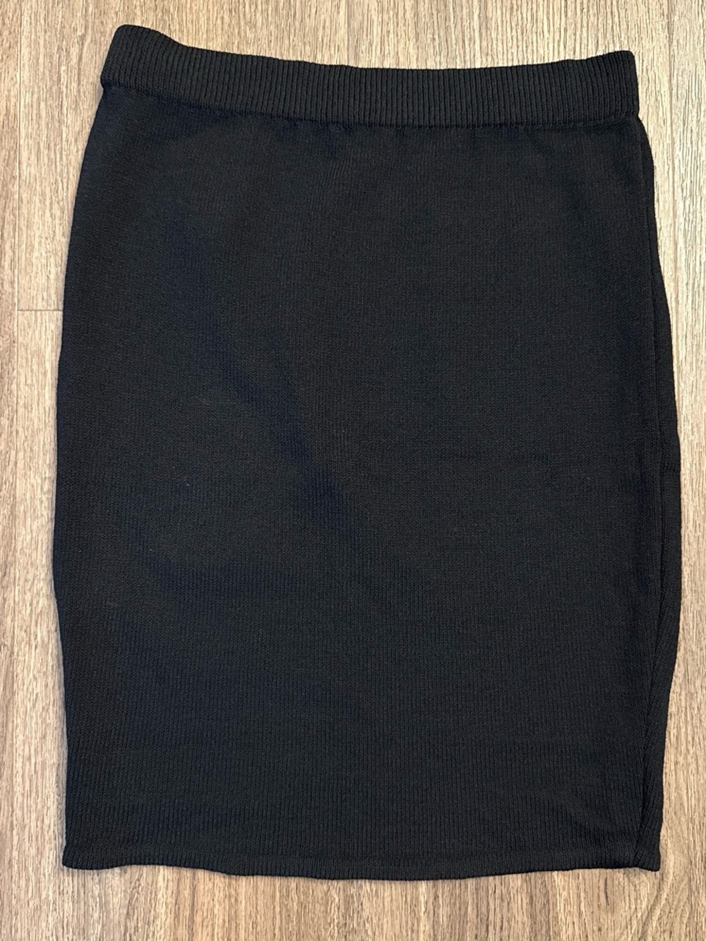 St. John basics black knit pencil skirt small / medium